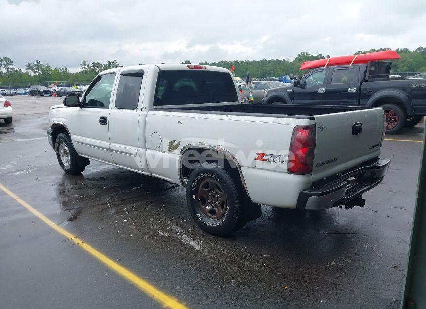 Photo 3 of 2003 Chevrolet Silverado 1500 LS (VIN 2GCEK19T831113643)