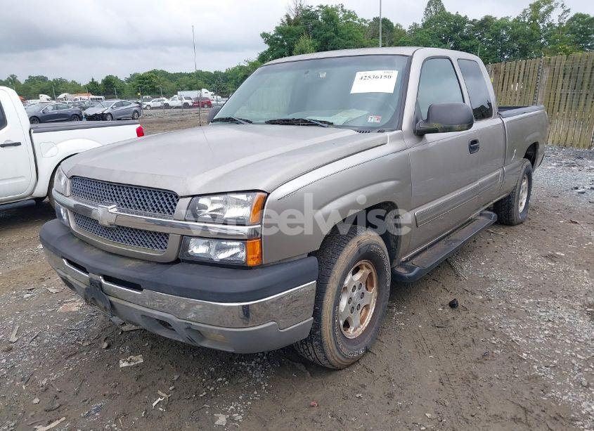 Photo 2 of 2003 Chevrolet Silverado 1500 LS (VIN 2GCEK19T831125310)