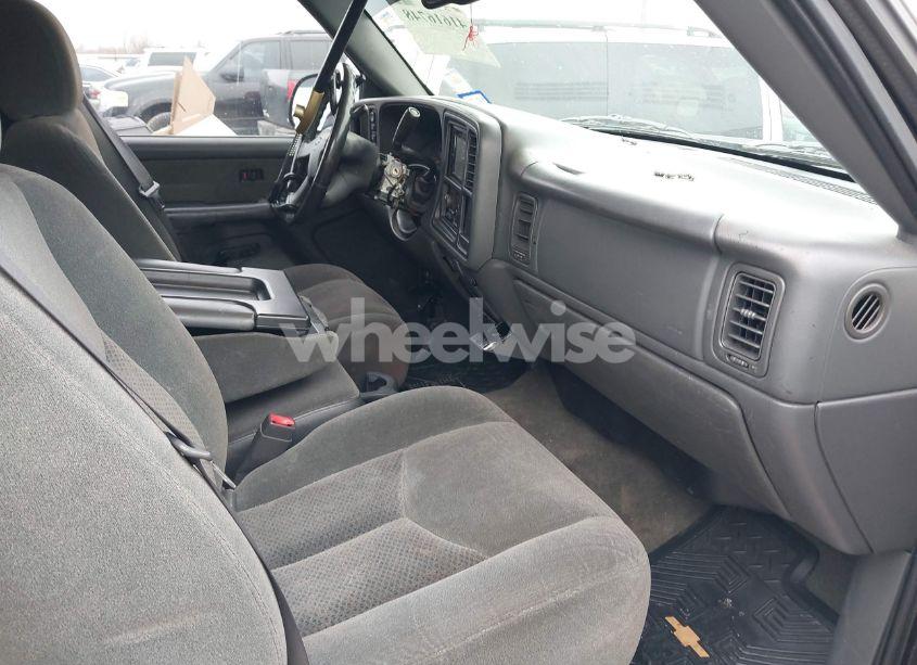 Photo 5 of 2003 Chevrolet Silverado 1500 LS (VIN 2GCEK19T831213564)