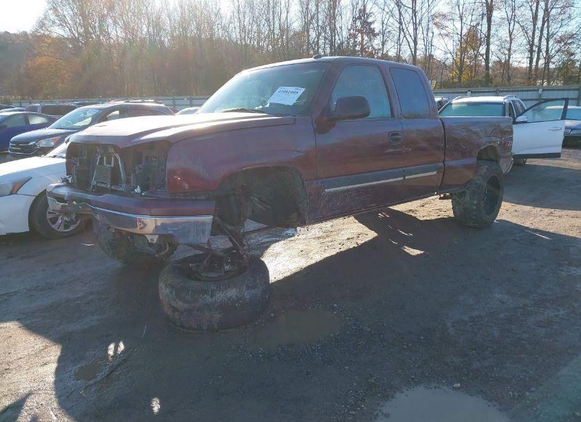 Photo 2 of 2003 Chevrolet Silverado 1500 LT (VIN 2GCEK19T831225715)