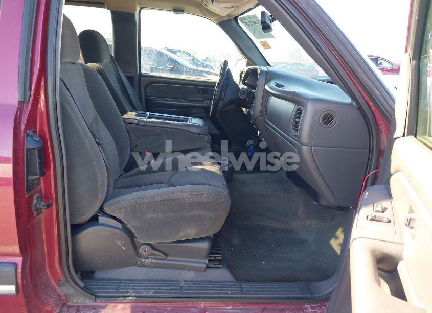 Photo 8 of 2004 Chevrolet Silverado 1500 LS (VIN 2GCEK19T841183502)