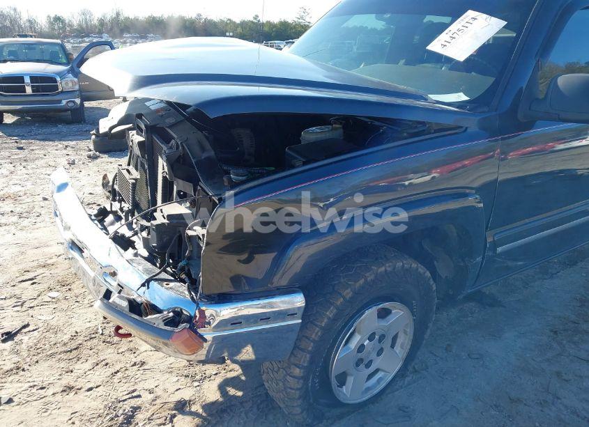 Photo 6 of 2004 Chevrolet Silverado 1500 Z71 (VIN 2GCEK19T841202839)