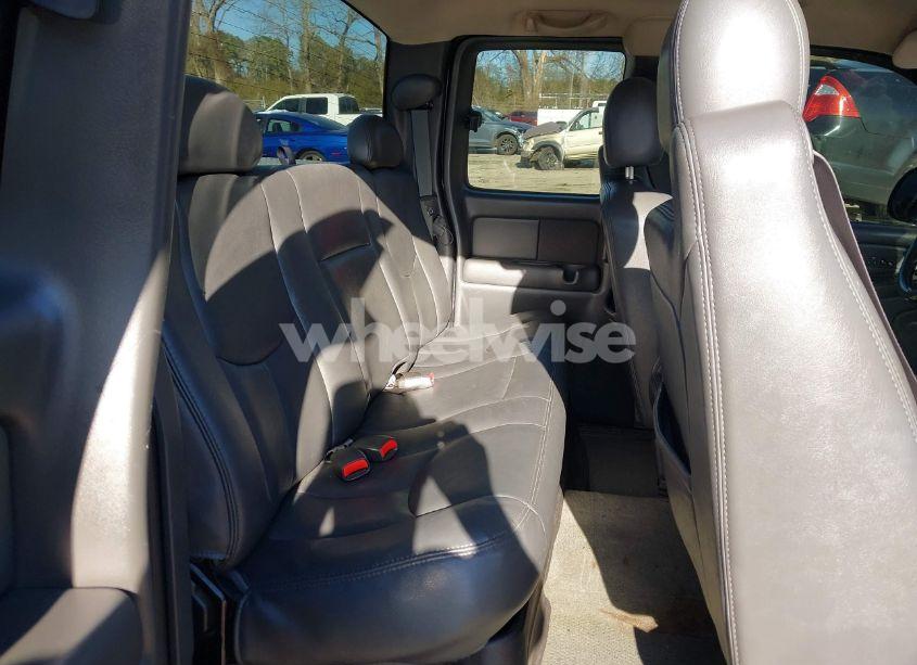 Photo 8 of 2004 Chevrolet Silverado 1500 Z71 (VIN 2GCEK19T841202839)