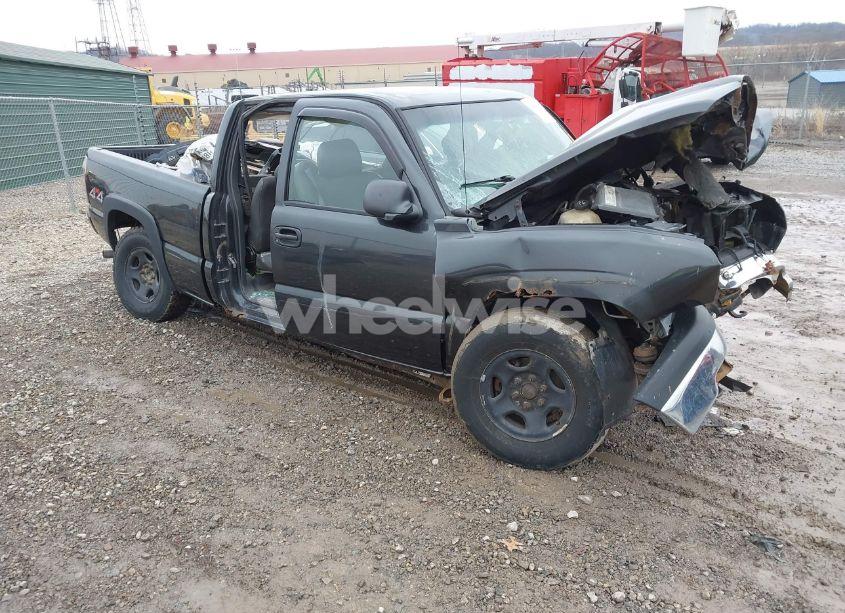 2004 Chevrolet Silverado 1500 WORK TRUCK (VIN 2GCEK19T841356533) main photo