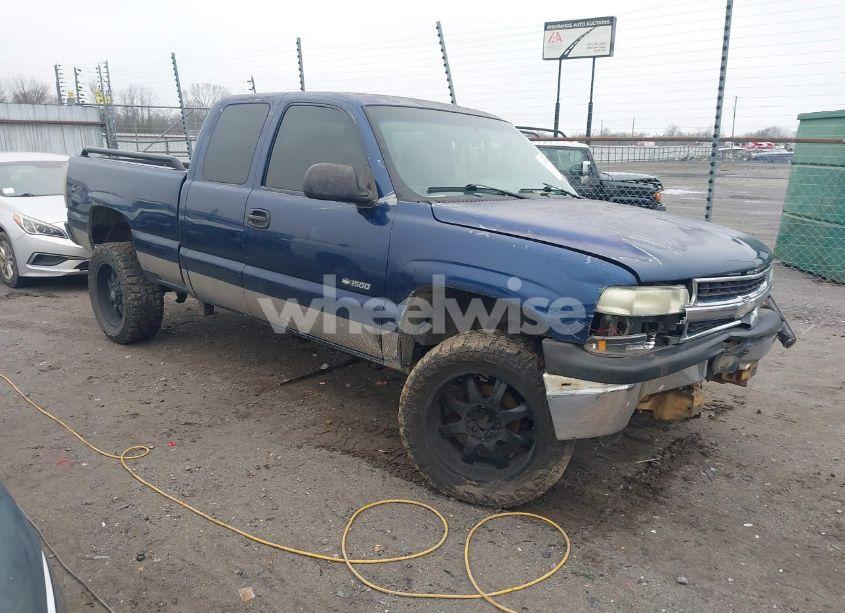 1999 Chevrolet Silverado 1500 LS (VIN 2GCEK19T8X1277657) main photo
