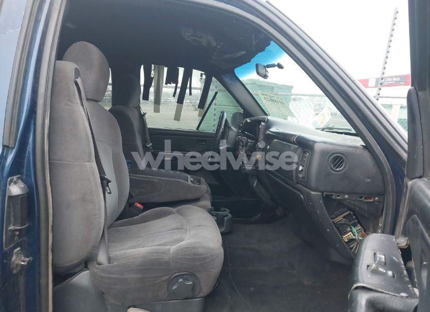 Photo 5 of 1999 Chevrolet Silverado 1500 LS (VIN 2GCEK19T8X1277657)