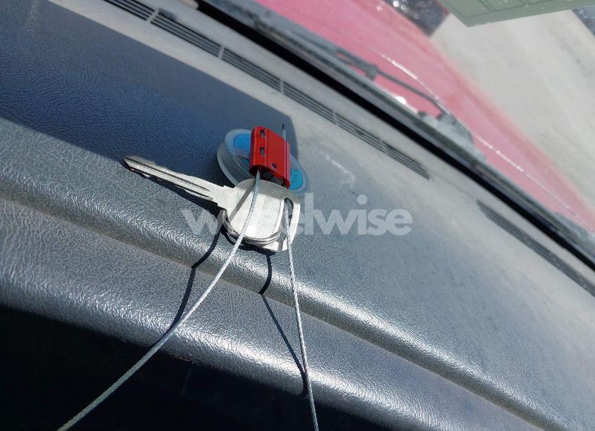 Photo 11 of 2000 Chevrolet Silverado 1500 LS (VIN 2GCEK19T8Y1185742)