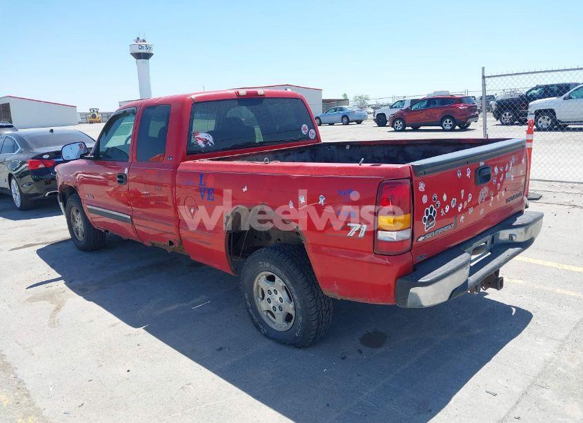 Photo 3 of 2000 Chevrolet Silverado 1500 LS (VIN 2GCEK19T8Y1185742)