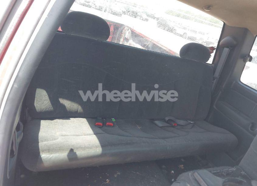 Photo 8 of 2000 Chevrolet Silverado 1500 LS (VIN 2GCEK19T8Y1185742)