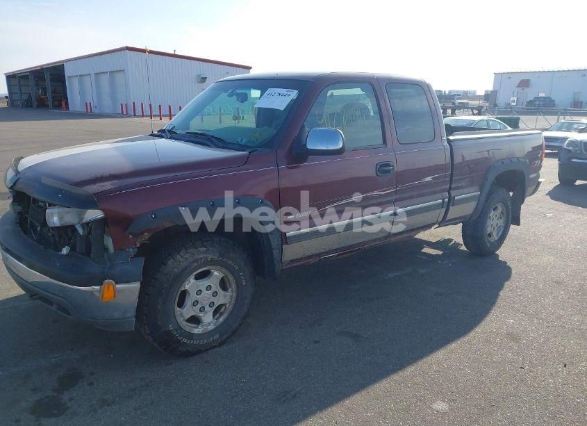 Photo 2 of 2001 Chevrolet Silverado K1500 (VIN 2GCEK19T911350347)