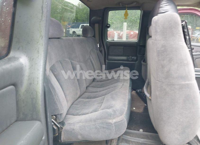 Photo 8 of 2002 Chevrolet Silverado 1500 LS (VIN 2GCEK19T921267583)
