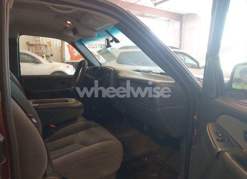 Photo 5 of 2003 Chevrolet Silverado 1500 LS (VIN 2GCEK19T931172846)