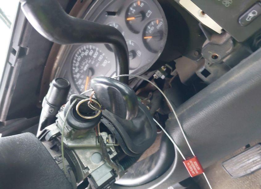 Photo 11 of 2003 Chevrolet Silverado 1500 LS (VIN 2GCEK19T931210124)