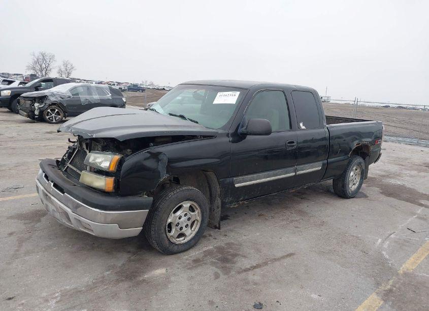 Photo 2 of 2003 Chevrolet Silverado 1500 LS (VIN 2GCEK19T931210124)