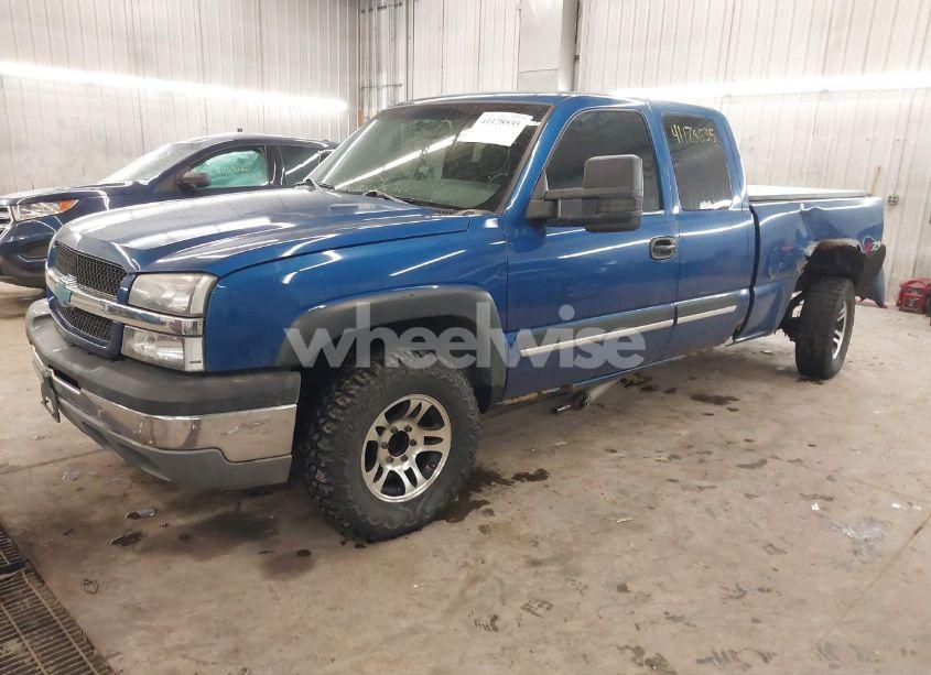 Photo 2 of 2003 Chevrolet Silverado 1500 LS (VIN 2GCEK19T931236982)