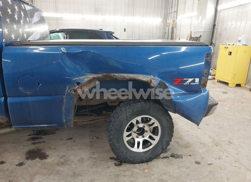 Photo 6 of 2003 Chevrolet Silverado 1500 LS (VIN 2GCEK19T931236982)