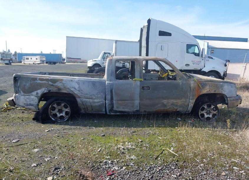 Photo 12 of 2004 Chevrolet Silverado 1500 LS (VIN 2GCEK19T941164506)