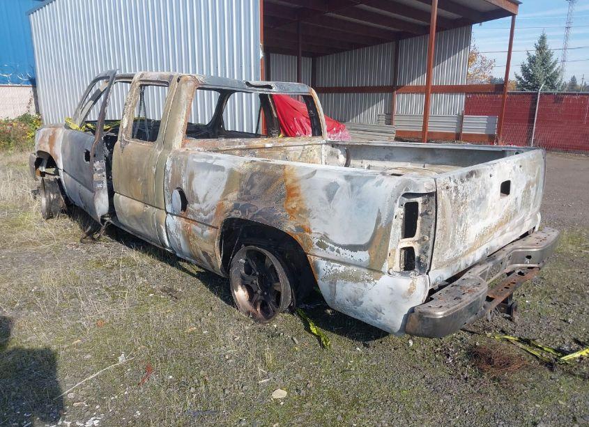 Photo 3 of 2004 Chevrolet Silverado 1500 LS (VIN 2GCEK19T941164506)