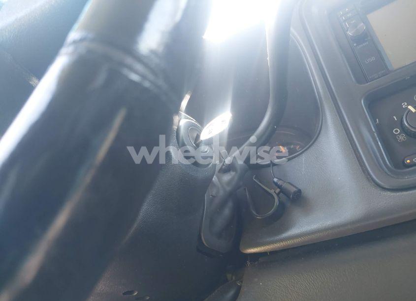 Photo 11 of 2004 Chevrolet Silverado 1500 Z71 (VIN 2GCEK19T941226969)