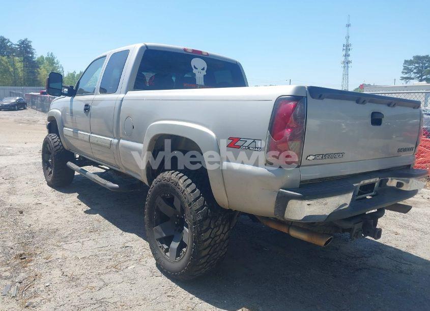 Photo 3 of 2004 Chevrolet Silverado 1500 Z71 (VIN 2GCEK19T941226969)