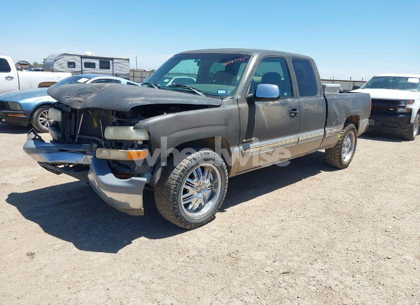 Photo 2 of 1999 Chevrolet Silverado 1500 LS (VIN 2GCEK19T9X1204524)