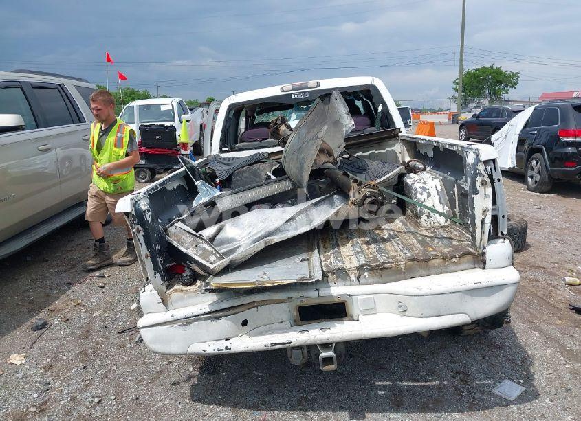 Photo 17 of 2000 Chevrolet Silverado 1500 LT (VIN 2GCEK19T9Y1110368)