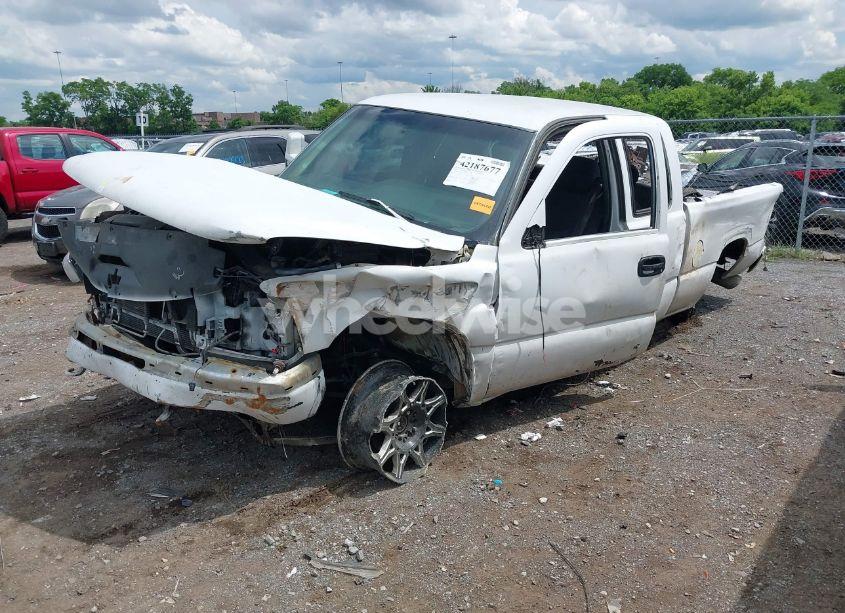 Photo 2 of 2000 Chevrolet Silverado 1500 LT (VIN 2GCEK19T9Y1110368)