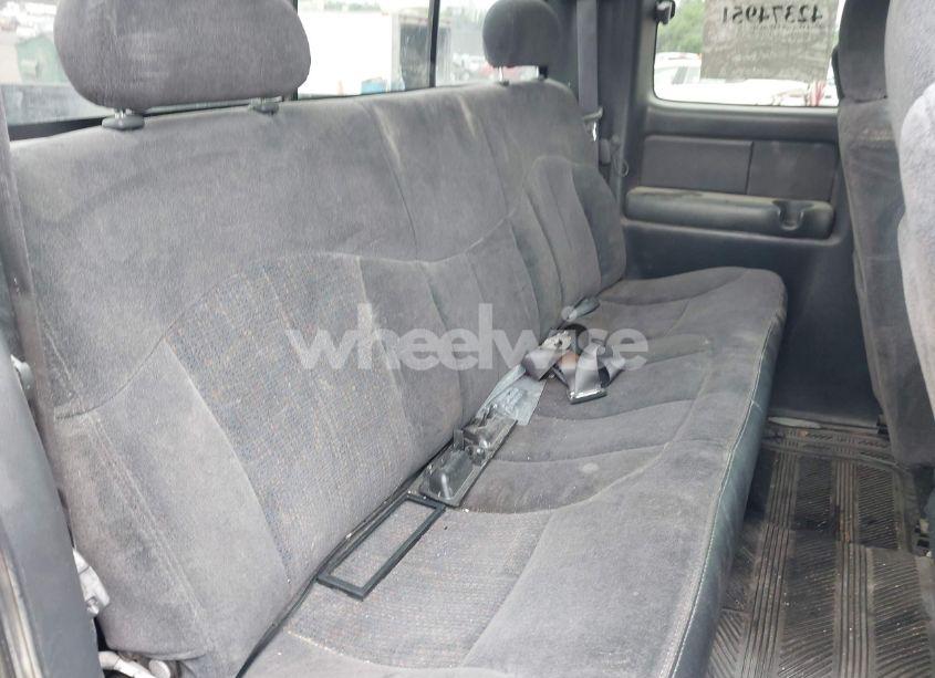 Photo 8 of 2000 Chevrolet Silverado 1500 LS (VIN 2GCEK19T9Y1143502)