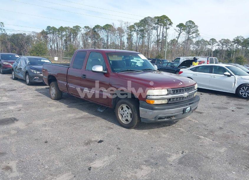 2000 Chevrolet Silverado 1500 LS (VIN 2GCEK19T9Y1280634) main photo