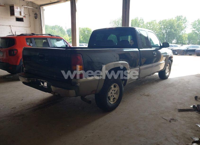 Photo 4 of 2001 Chevrolet Silverado 1500 LS (VIN 2GCEK19TX11102527)