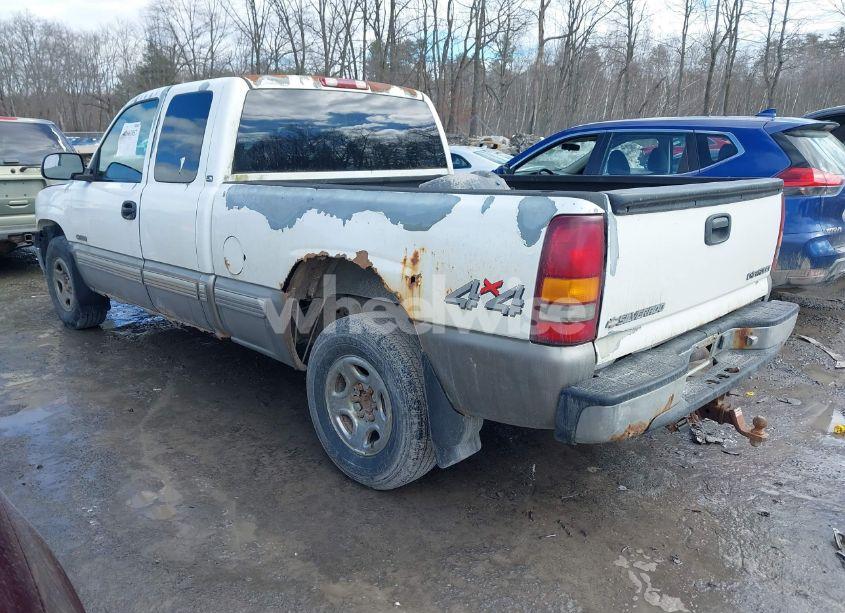 Photo 3 of 2001 Chevrolet Silverado 1500 LS (VIN 2GCEK19TX11103547)