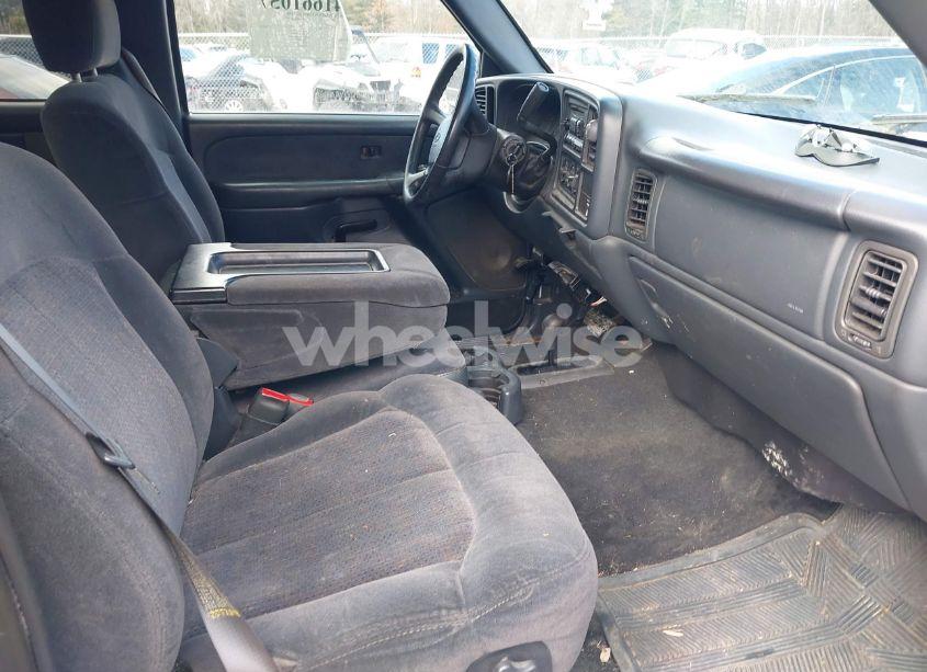 Photo 5 of 2001 Chevrolet Silverado 1500 LS (VIN 2GCEK19TX11103547)