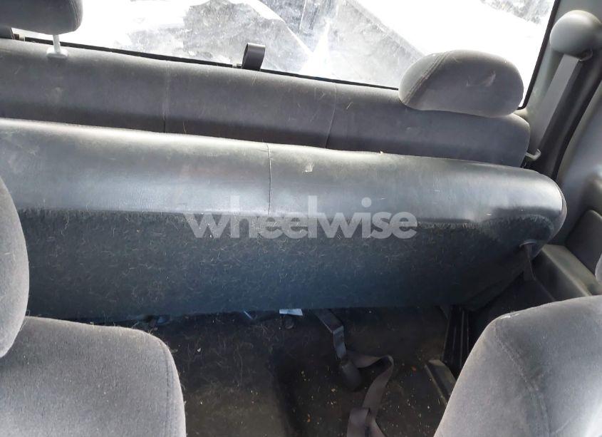 Photo 8 of 2001 Chevrolet Silverado 1500 LS (VIN 2GCEK19TX11103547)