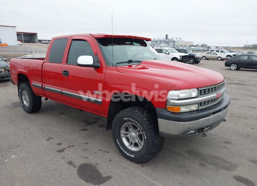 2002 Chevrolet Silverado 1500 LS (VIN 2GCEK19TX21210289) main photo