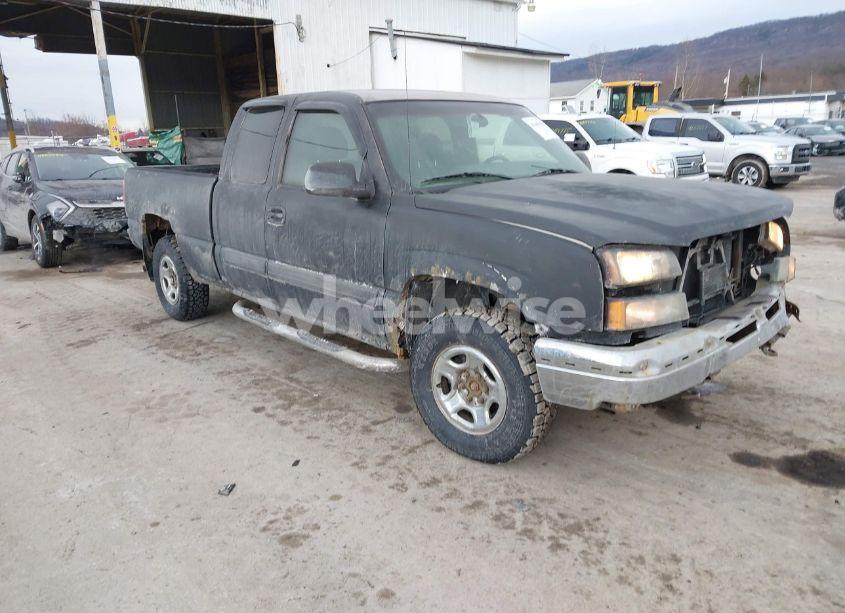 2003 Chevrolet Silverado 1500 (VIN 2GCEK19TX31272325) main photo