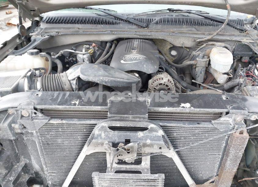 Photo 10 of 2003 Chevrolet Silverado 1500 (VIN 2GCEK19TX31272325)