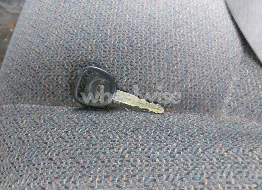 Photo 11 of 2003 Chevrolet Silverado 1500 (VIN 2GCEK19TX31272325)