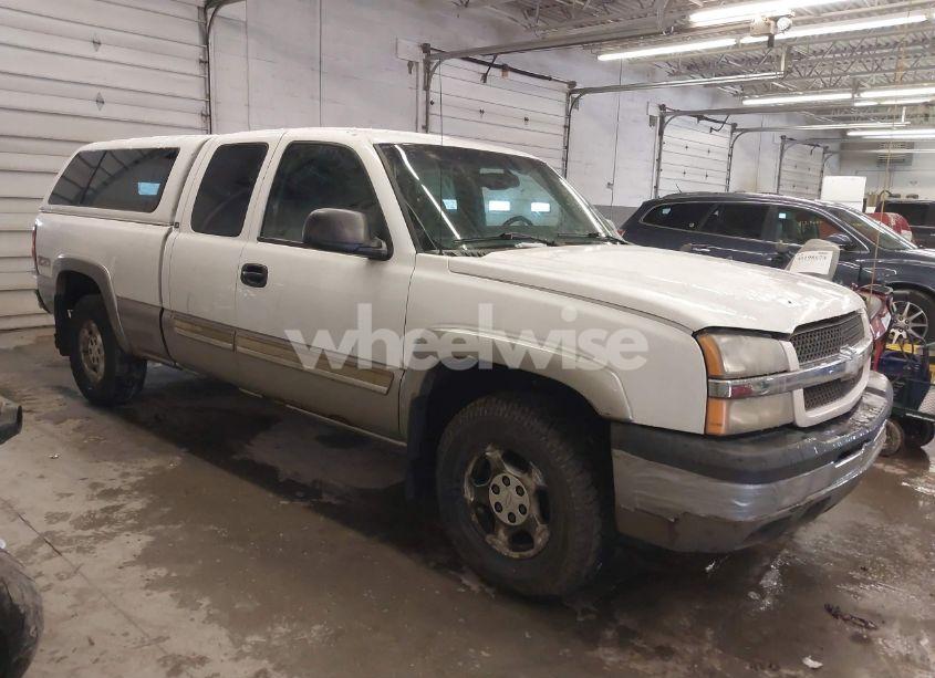 2003 Chevrolet Silverado 1500 LS (VIN 2GCEK19TX31367127) main photo