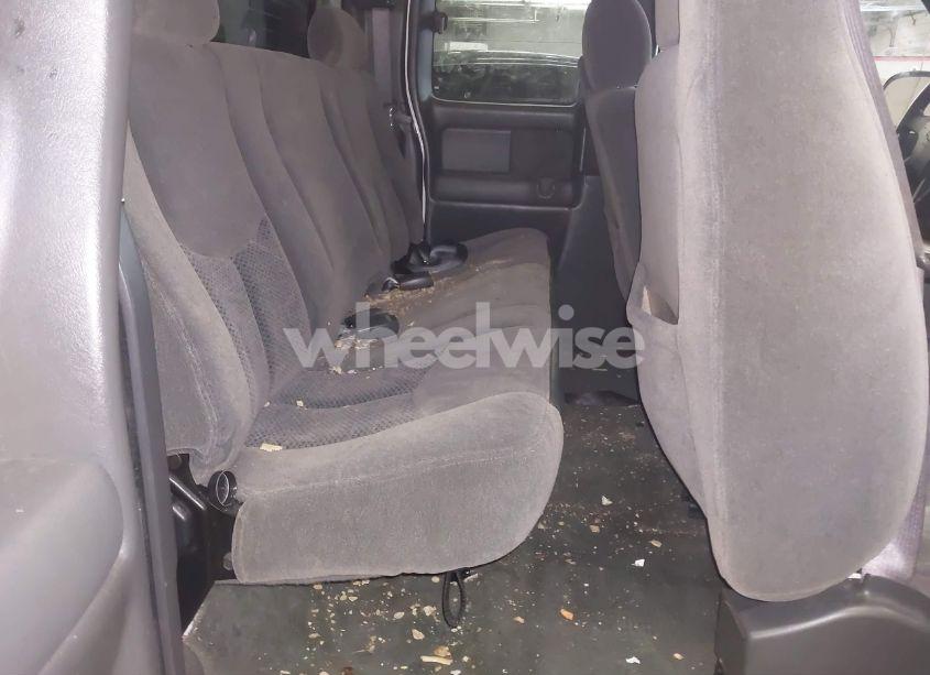 Photo 8 of 2003 Chevrolet Silverado 1500 LS (VIN 2GCEK19TX31367127)