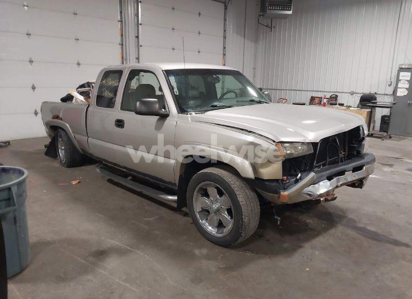 2004 Chevrolet Silverado 1500 Z71 (VIN 2GCEK19TX41185431) main photo