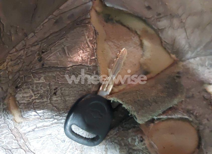 Photo 11 of 2004 Chevrolet Silverado 1500 Z71 (VIN 2GCEK19TX41185431)