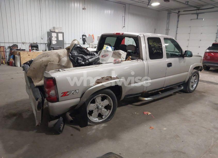 Photo 4 of 2004 Chevrolet Silverado 1500 Z71 (VIN 2GCEK19TX41185431)