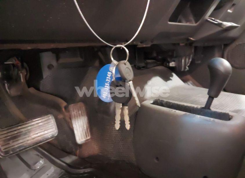 Photo 11 of 2004 Chevrolet Silverado 1500 WORK TRUCK (VIN 2GCEK19TX41271743)