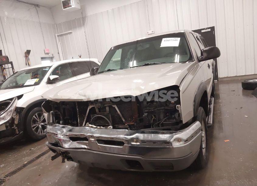 Photo 13 of 2004 Chevrolet Silverado 1500 WORK TRUCK (VIN 2GCEK19TX41271743)