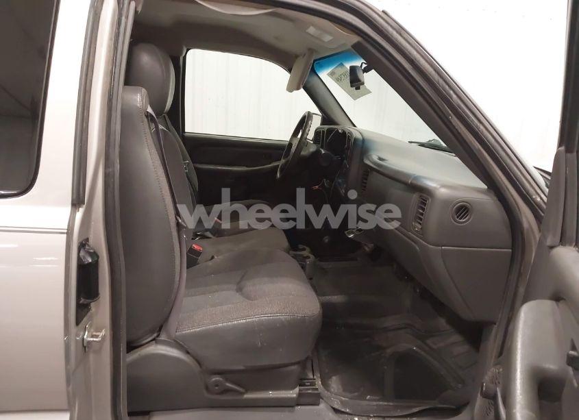 Photo 5 of 2004 Chevrolet Silverado 1500 WORK TRUCK (VIN 2GCEK19TX41271743)