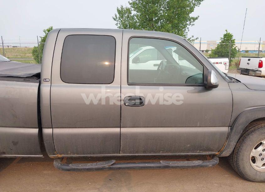 Photo 13 of 2000 Chevrolet Silverado 1500 LS (VIN 2GCEK19TXY1156503)