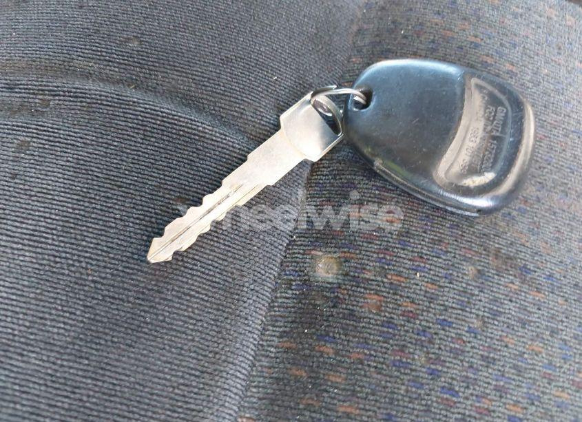 Photo 11 of 2000 Chevrolet Silverado 1500 LS (VIN 2GCEK19TXY1327895)