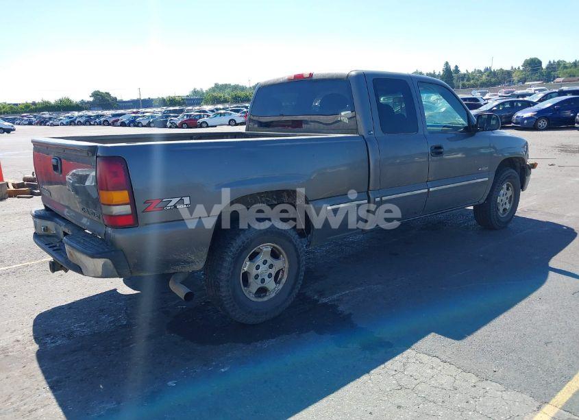 Photo 4 of 2000 Chevrolet Silverado 1500 LS (VIN 2GCEK19TXY1327895)