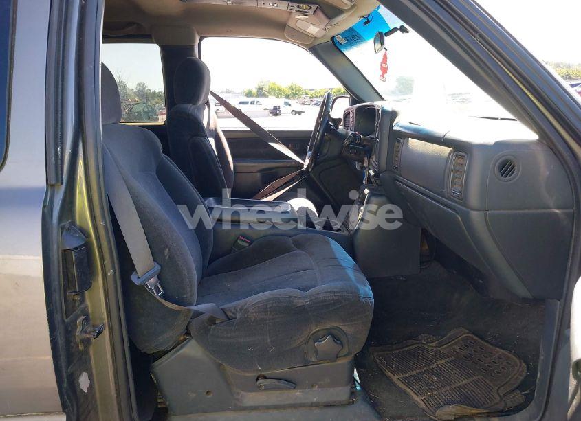 Photo 5 of 2000 Chevrolet Silverado 1500 LS (VIN 2GCEK19TXY1327895)