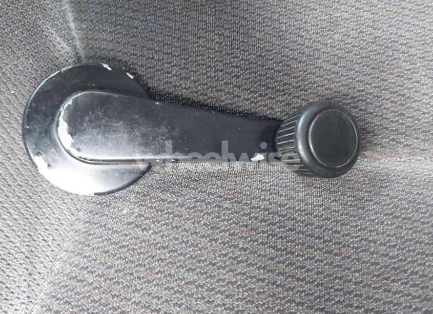 Photo 12 of 2003 Chevrolet Silverado 1500 (VIN 2GCEK19V031130549)